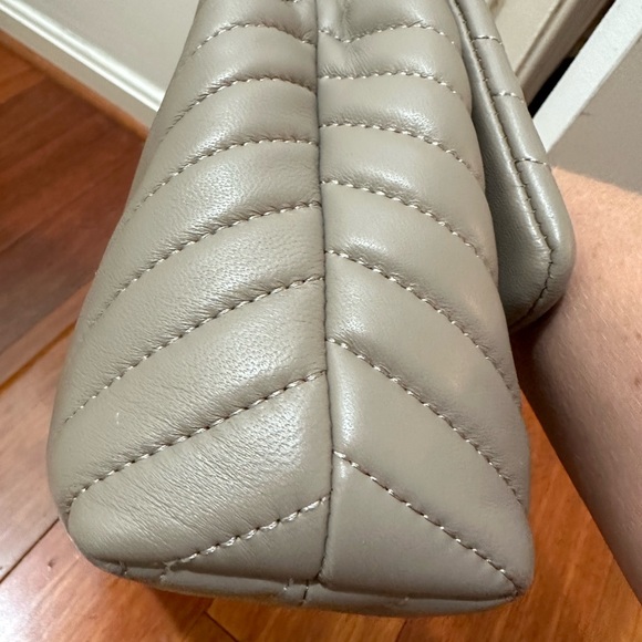 Tory Burch Kira Chevron - Picture 5 of 10